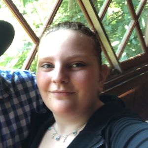 Meet your Posher, Lynn